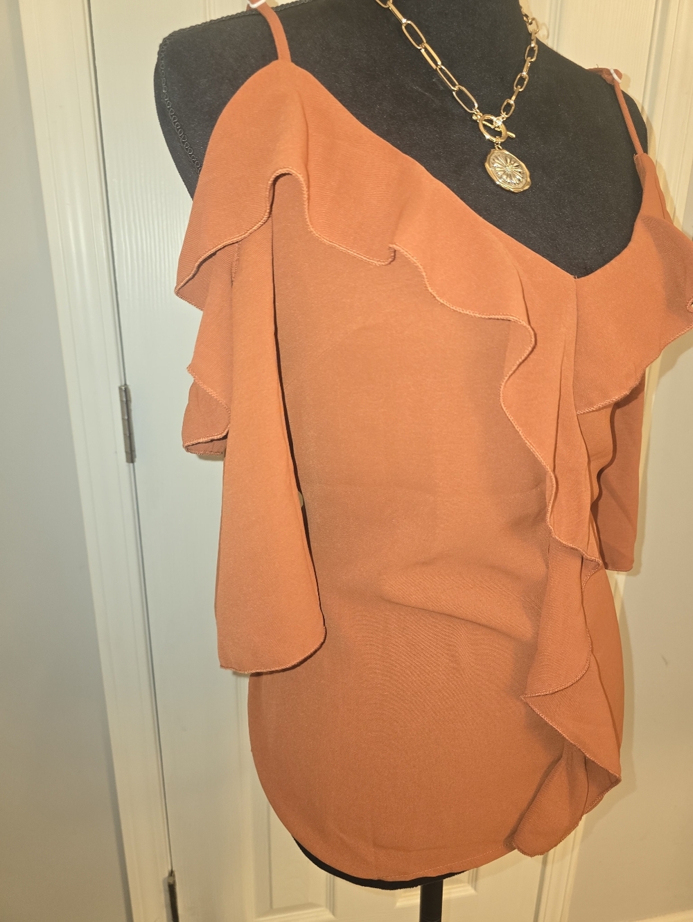Women's Ruffled Off-Shoulder Top - Rust - Picture 2 of 4